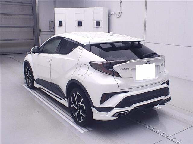 TOYOTA C-HR 2017