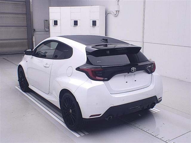 TOYOTA YARIS 2021