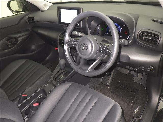 TOYOTA YARIS CROSS 2024