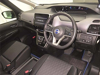 NISSAN SERENA 2019