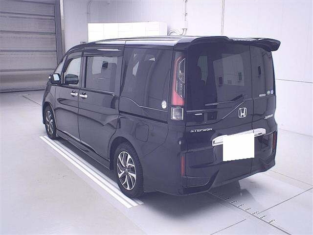 HONDA STEP WAGON 2017
