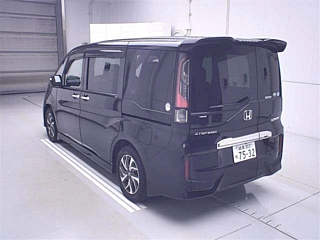 HONDA STEP WAGON 2017