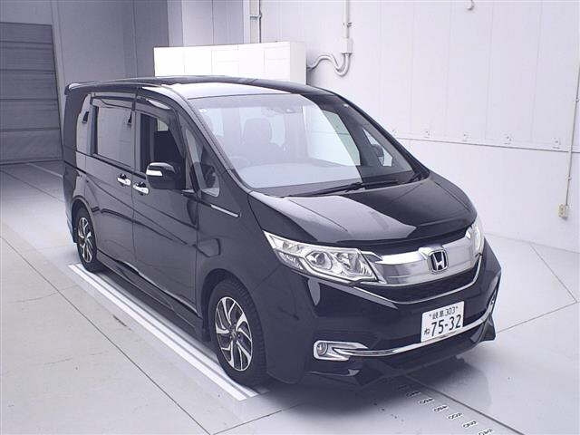 HONDA STEP WAGON 2017