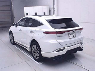 TOYOTA HARRIER 2022