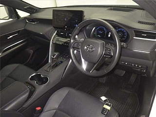 TOYOTA HARRIER 2022