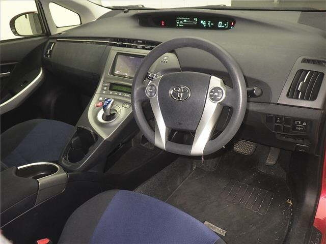 TOYOTA PRIUS 2014