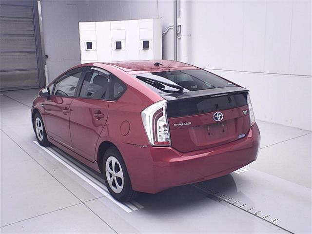 TOYOTA PRIUS 2014