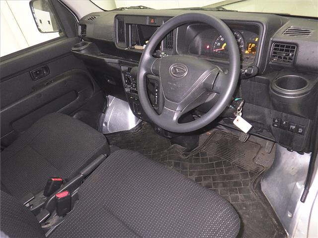 DAIHATSU HIJET VAN 2020