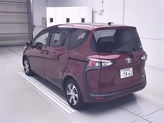 TOYOTA SIENTA 2021
