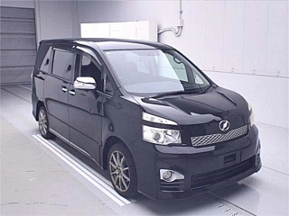 TOYOTA VOXY 2012