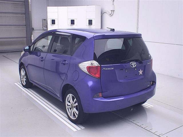 TOYOTA RACTIS 2012