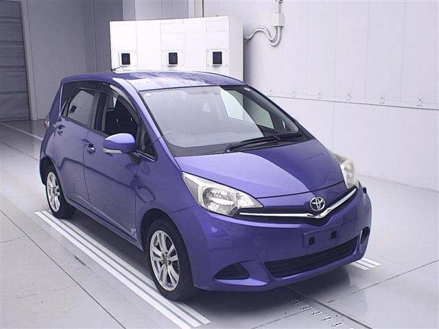 TOYOTA RACTIS 2012