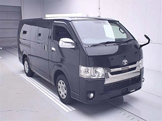TOYOTA HIACE VAN 2019