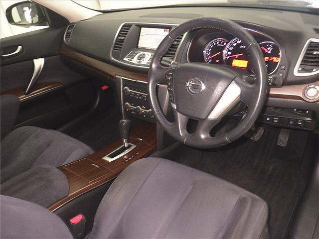 NISSAN TEANA 2010