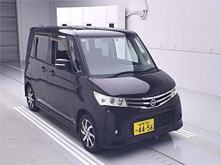 NISSAN ROOX 2010