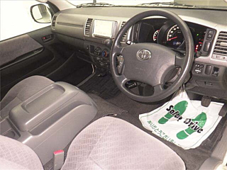 TOYOTA HIACE VAN 2009
