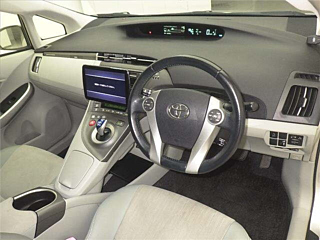TOYOTA PRIUS PHV 2012