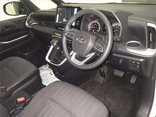 TOYOTA NOAH 2022