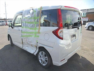 TOYOTA ROOMY 2021