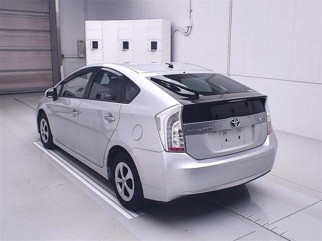TOYOTA PRIUS PHV 2013