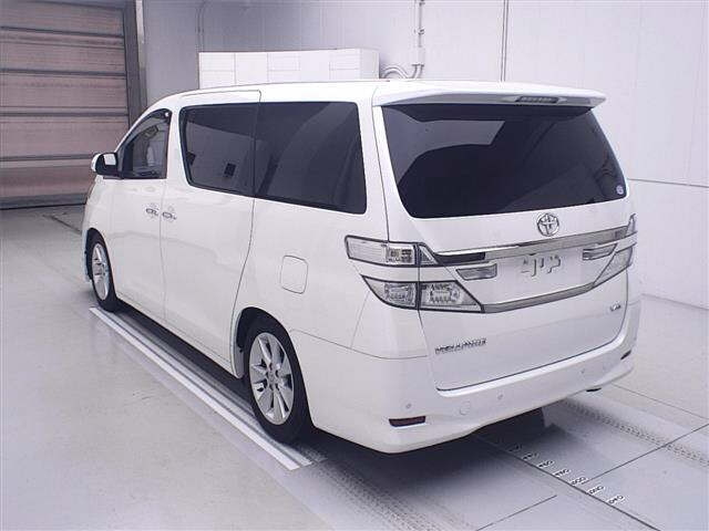 TOYOTA VELLFIRE 2014