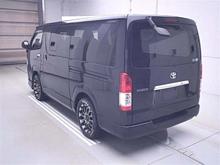 TOYOTA HIACE VAN 2014
