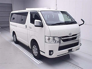 TOYOTA HIACE VAN 2020