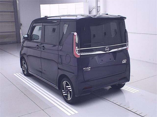 NISSAN ROOX 2023
