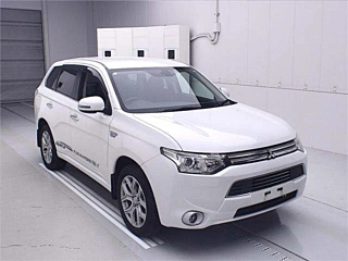 MITSUBISHI OUTLANDER PHEV 2013