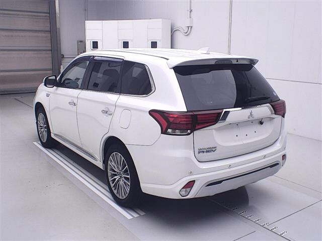 MITSUBISHI OUTLANDER PHEV 2020