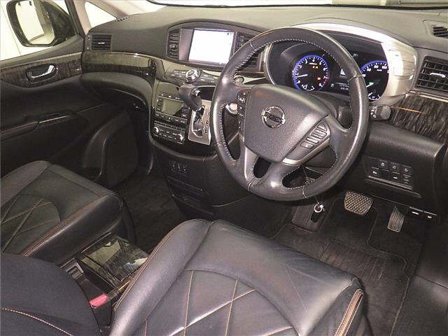 NISSAN ELGRAND 2014
