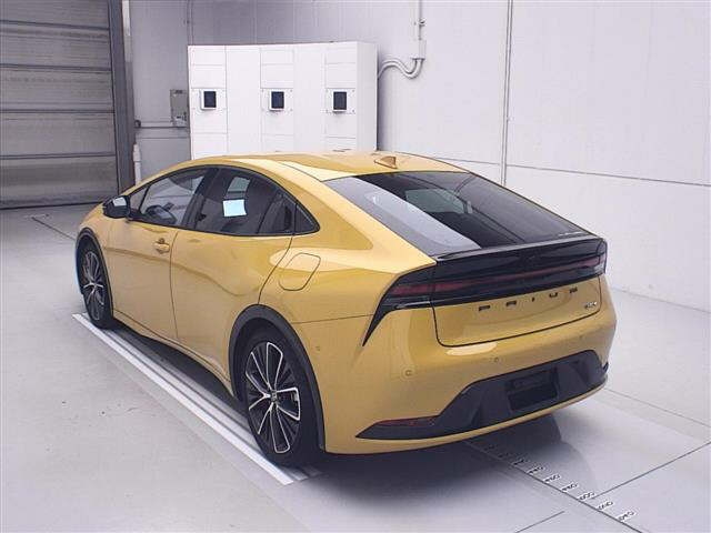 TOYOTA PRIUS 2023