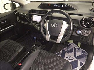 TOYOTA AQUA 2015