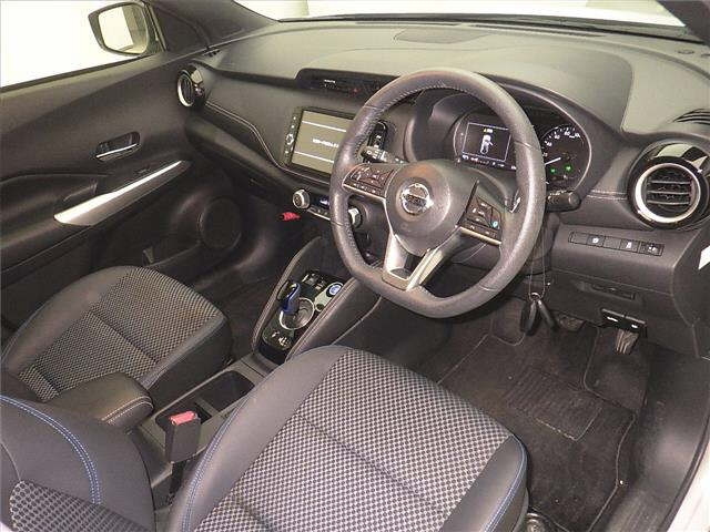 NISSAN KIX 2021