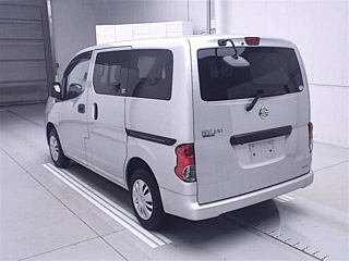 NISSAN NV200 2020