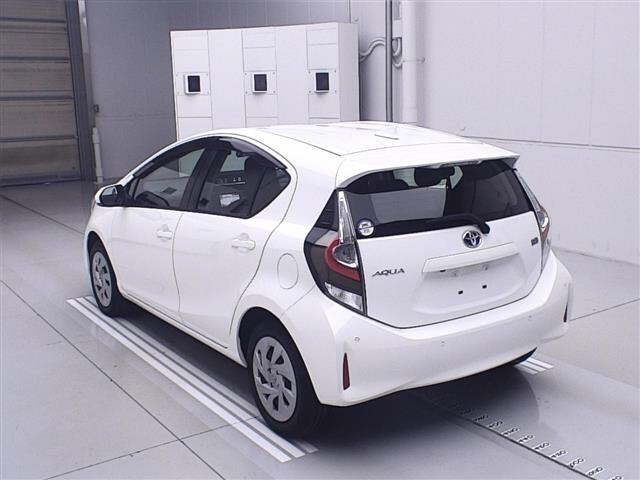 TOYOTA AQUA 2020