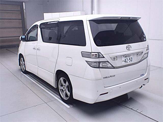 TOYOTA VELLFIRE 2011