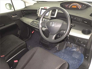 HONDA FREED 2010