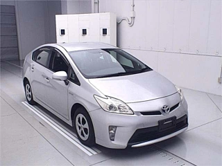 TOYOTA PRIUS 2014
