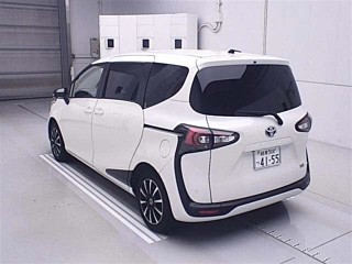 TOYOTA SIENTA 2021