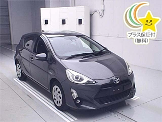 TOYOTA AQUA 2016