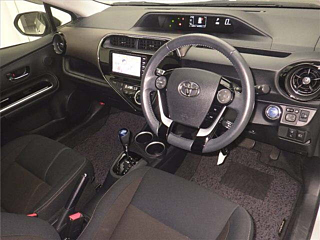 TOYOTA AQUA 2020