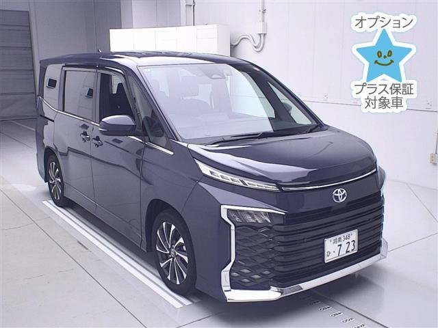 TOYOTA VOXY 2024