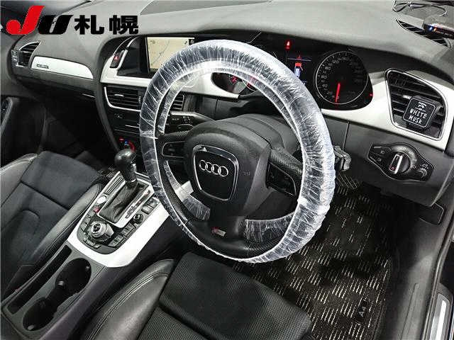 AUDI A4 2010