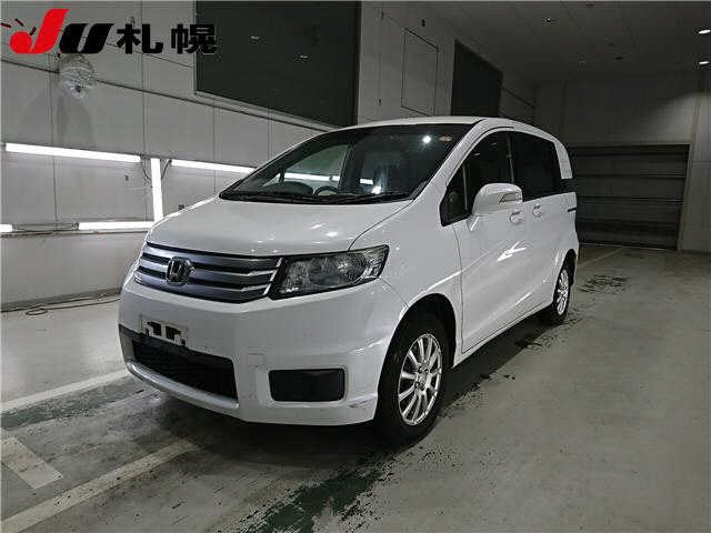HONDA FREED 2013
