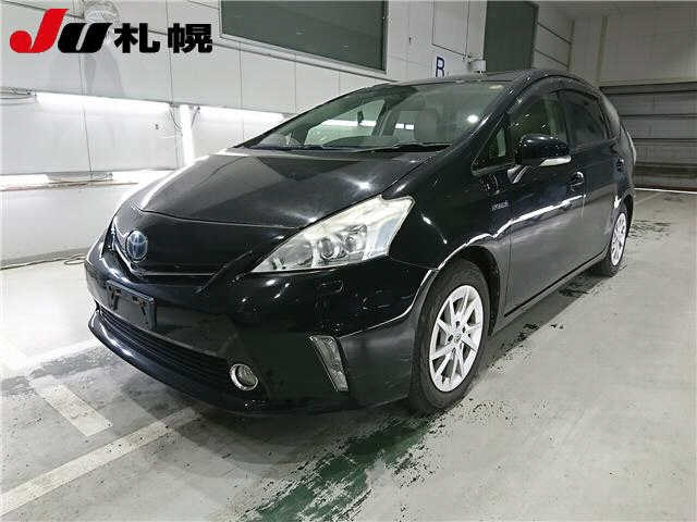 TOYOTA PRIUS ALPHA 2014