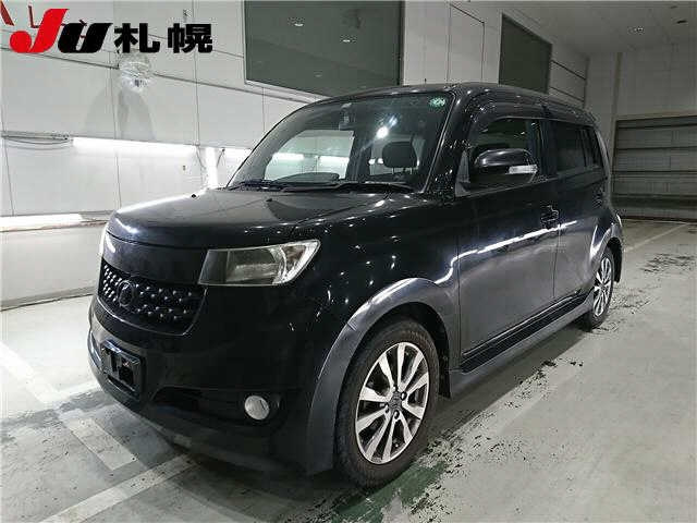 TOYOTA BB 2010
