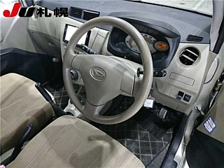 DAIHATSU MIRA 2010