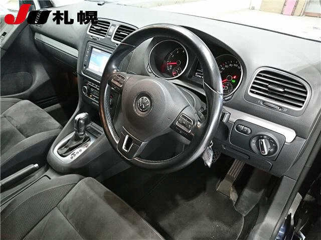 VOLKSWAGEN GOLF 2011