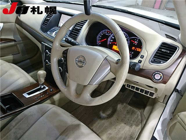 NISSAN TEANA 2011
